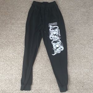 Black Sweatpants Graphic Desogn